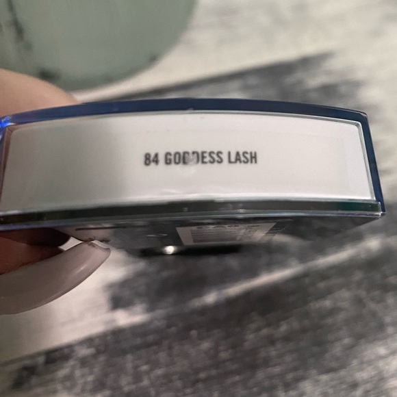 MAC Cosmetics 84 Goddess Lashes - Picture 3 of 4